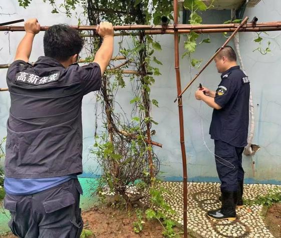 C:/Users/BA/Desktop/風雨過后南京保安迅速行動，恢復(fù)安“寧”面貌/9.jpg9