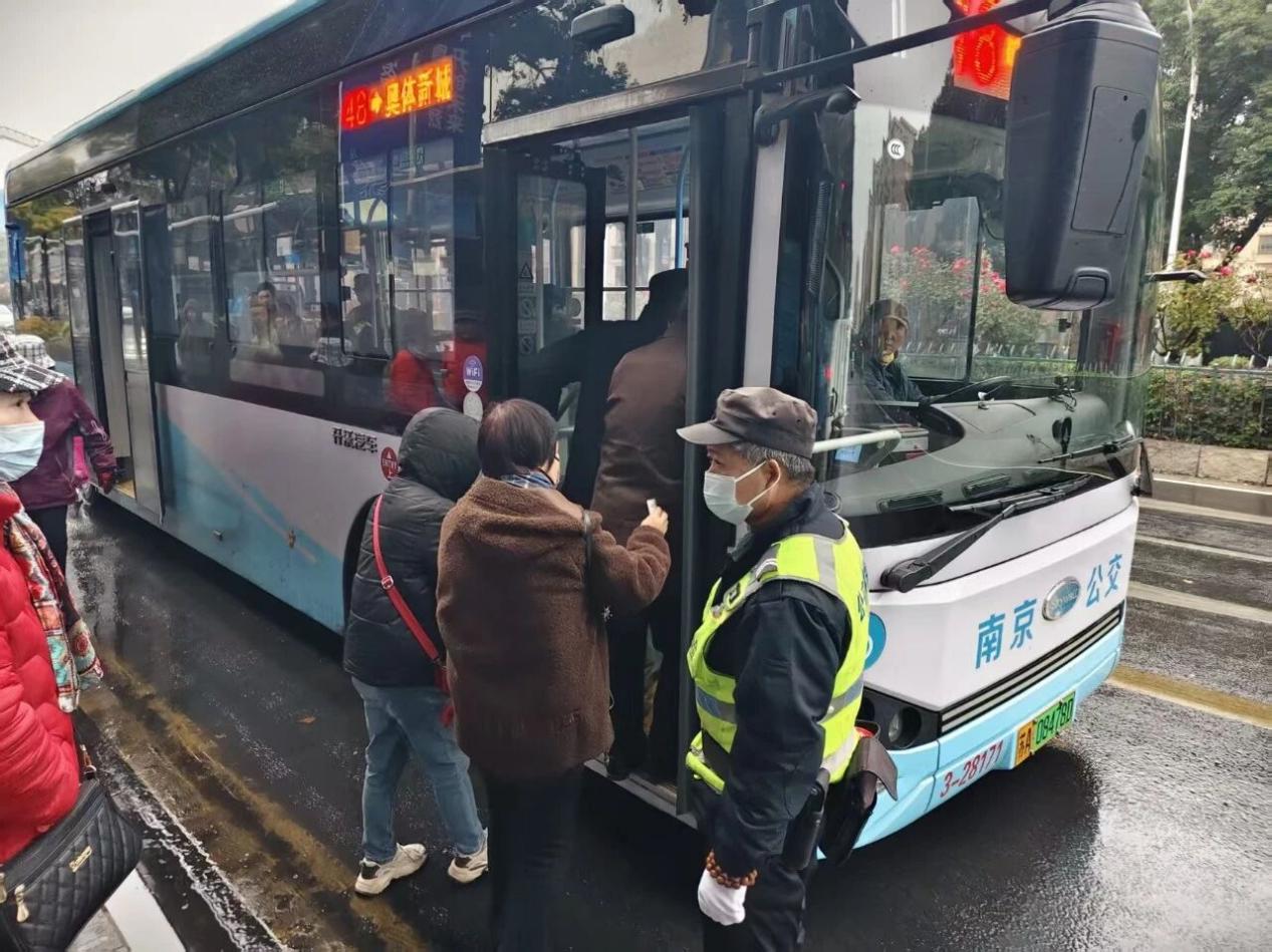 f11d40dc1bbae13a6c6fd16c1092634e